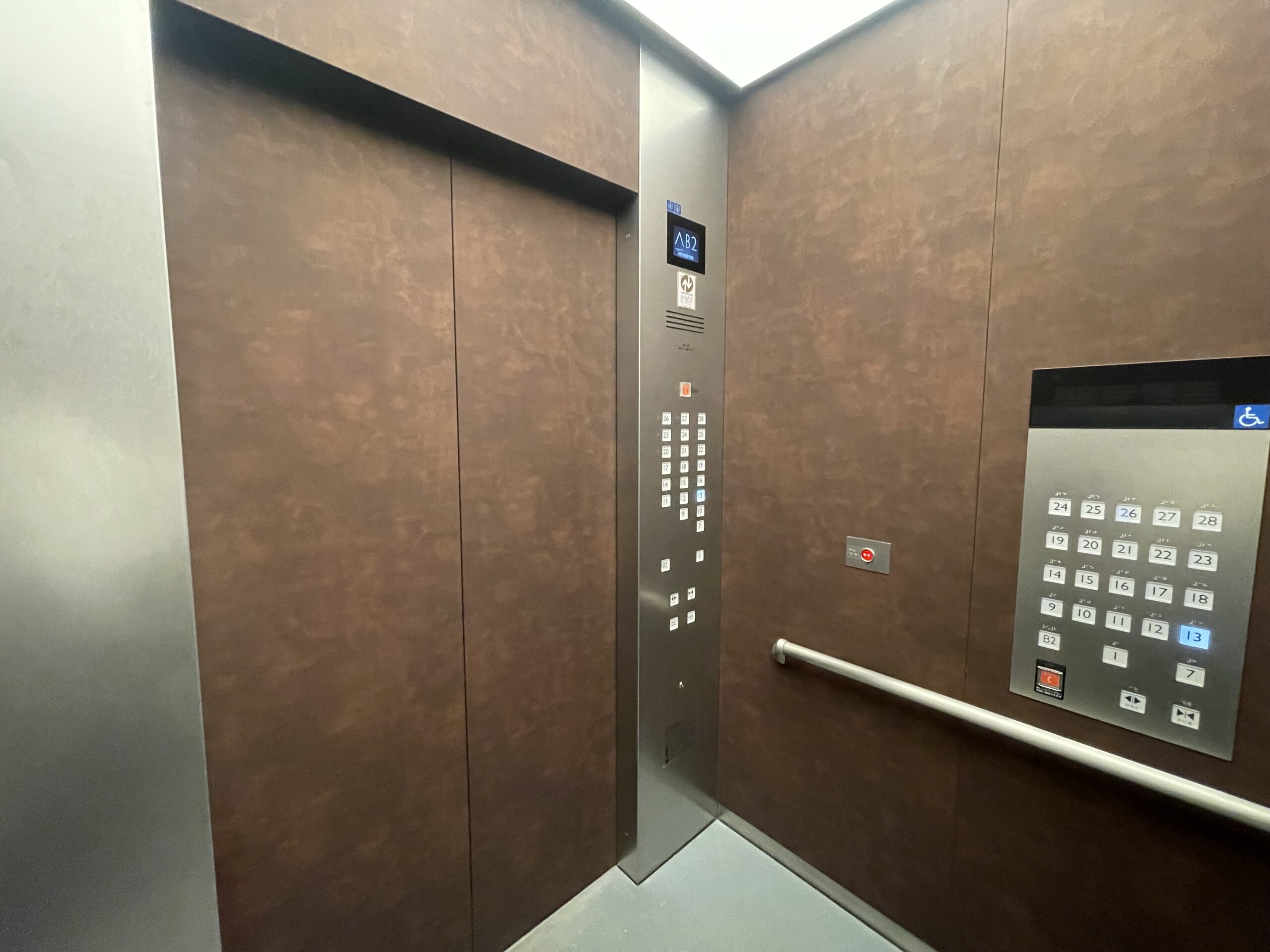 ライオンズタワー札幌 1302